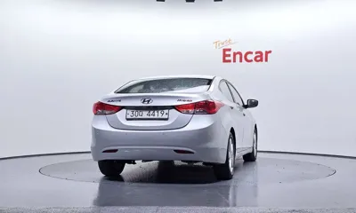 Hyundai Avante 2012, 214396 км, за 2444.66 USD