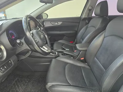Kia K3 2019, 129963 км, за 6375.23 USD - фото 14
