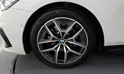 BMW 5-Series 2025, 12993 км, за 39979.18 USD