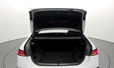 BMW 5-Series 2025, 12993 км, за 39979.18 USD - фото 20