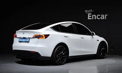 Tesla Model Y 2024, 26723 км, за 27947.9 USD