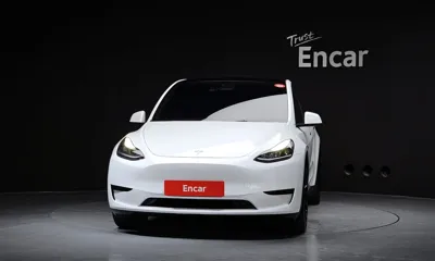 Tesla Model Y 2024, 26723 км, за 27947.9 USD