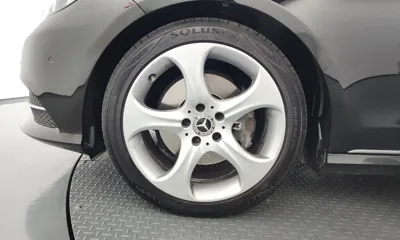 Mercedes-Benz E-Class 2015, 164915 км, за 5618.72 USD