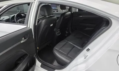 Hyundai Avante 2017, 152413 км, за 5211.73 USD - фото 11