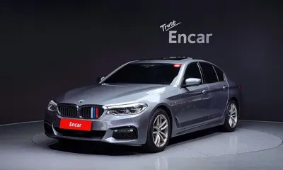 BMW 5-Series · 2017 год