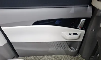 Kia Canival 2025, 34047 км, за 27898.12 USD - фото 25