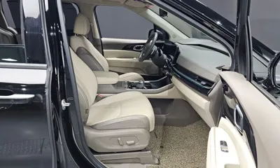 Kia Canival 2025, 34047 км, за 27898.12 USD - фото 26