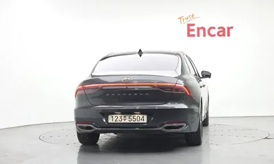 Hyundai Grandeur 2023, 41508 км, за 16482.09 USD