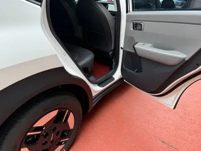Kia Seltos 2026, 687 км, за 14028.47 USD - фото 12