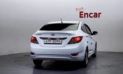 Hyundai Accent 2014, 186916 км, за 2312.52 USD