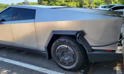 Tesla Cybertruck 2026, 1400 км, за 100977.25 USD