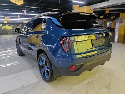 Lynk & Co 01 2020, 25000 км, за 10049.83 USD