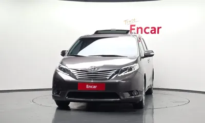 Toyota Sienna 2017, 79381 км, за 65110.35 USD