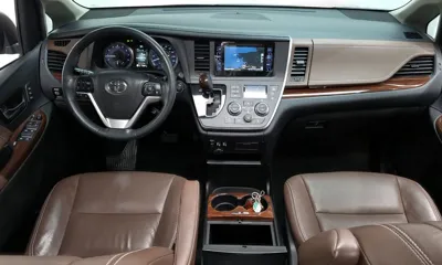 Toyota Sienna 2017, 79381 км, за 65046.9 USD - фото 7
