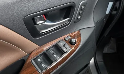 Toyota Sienna 2017, 79381 км, за 65046.9 USD - фото 19