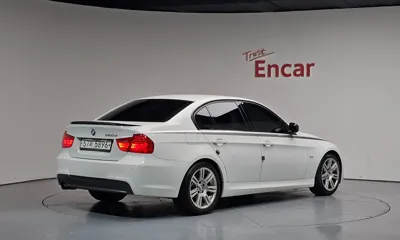 BMW 3-Series 2011, 54969 км, за 5579.62 USD