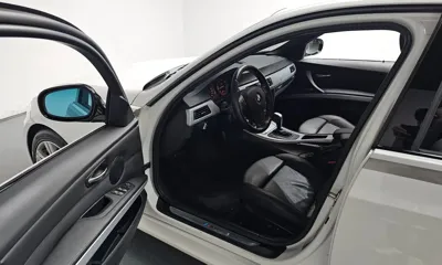 BMW 3-Series 2011, 54969 км, за 5579.62 USD - фото 10