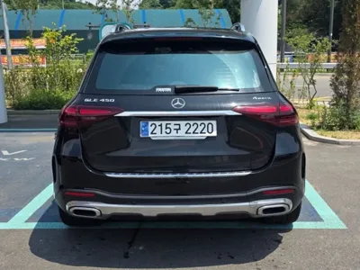 Mercedes-Benz GLE-Class 2023, 27008 км, за 65312.21 USD