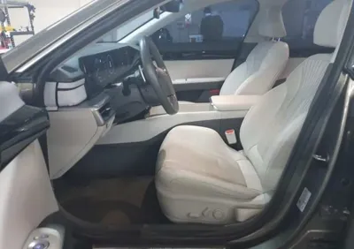 Hyundai Grandeur 2023, 78505 км, за 4726.27 USD