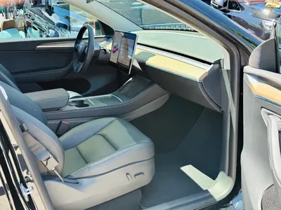 Tesla Model Y 2021, 30000 км, за 21838.75 USD - фото 20