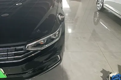 Volkswagen Magotan GTE Plug-in Hybrid 2022, 63800 км, за 16529 USD - фото 8