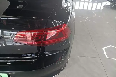 Volkswagen Magotan GTE Plug-in Hybrid 2022, 63800 км, за 16529 USD - фото 9