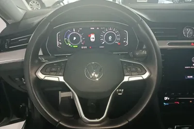 Volkswagen Magotan GTE Plug-in Hybrid 2022, 63800 км, за 16529 USD - фото 18