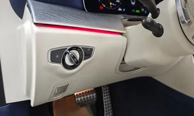 Mercedes-Benz E-Class 2021, 52931 км, за 34778.64 USD - фото 18