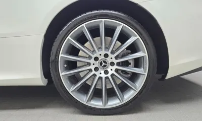 Mercedes-Benz E-Class 2021, 52931 км, за 34778.64 USD - фото 21