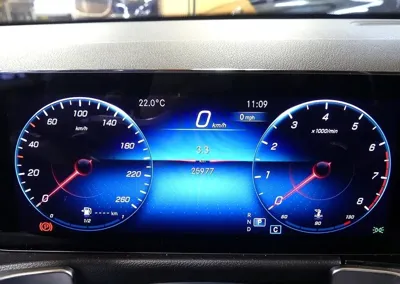 Mercedes-Benz GLB-Class 2023, 26000 км, за 27763.11 USD - фото 8