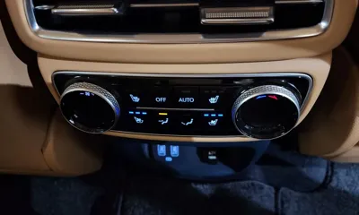 Genesis GV80 2023, 51870 км, за 40898.57 USD - фото 18