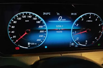 Mercedes-Benz E-Class 2021, 94200 км, за 34554 USD - фото 9