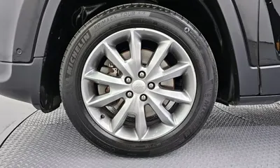 Jeep Cherokee 2018, 86569 км, за 7811.47 USD
