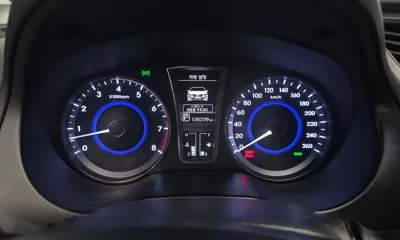 Hyundai Grandeur 2013, 135239 км, за 3583.06 USD - фото 8
