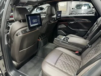 Audi S8 2021, 44500 км, за 58441.12 USD - фото 12