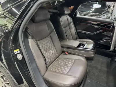 Audi S8 2021, 44500 км, за 58441.12 USD - фото 13