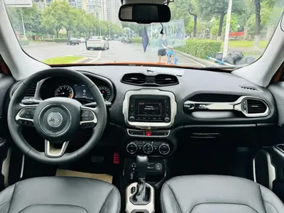 Jeep Renegade 2017, 26000 км, за 6400.7 USD - фото 9