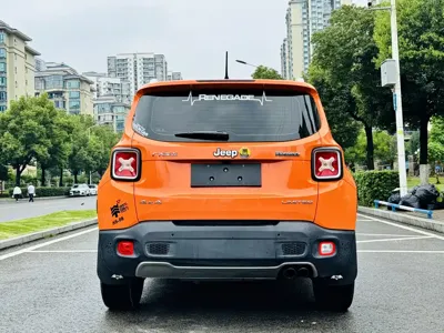 Jeep Renegade 2017, 26000 км, за 6400.7 USD - фото 19