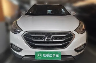 Hyundai ix35 2013, 136900 км, за 4068 USD