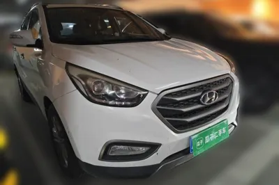 Hyundai ix35 2013, 136900 км, за 4068 USD