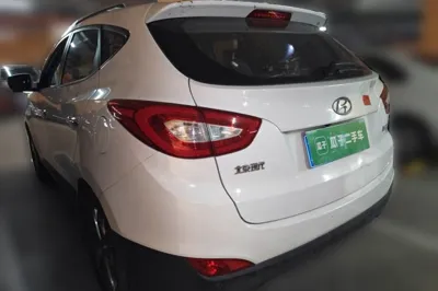 Hyundai ix35 2013, 136900 км, за 4068 USD