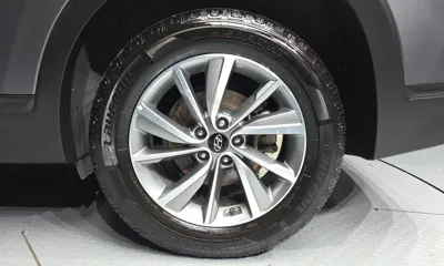 Hyundai Santafe 2019, 112096 км, за 9641.7 USD