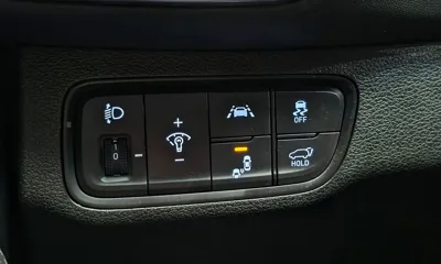 Hyundai Santafe 2019, 112096 км, за 9641.7 USD - фото 18