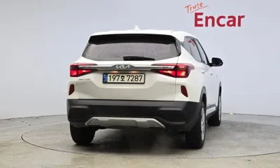 Kia Seltos 2023, 83942 км, за 15923.35 USD