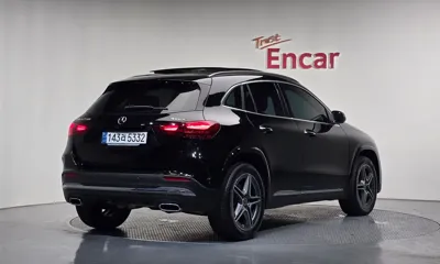Mercedes-Benz GLA-Class 2024, 73806 км, за 26697.91 USD