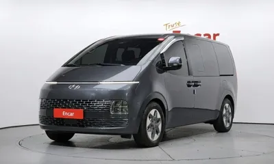 Hyundai Staria · 2022 год