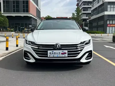 Volkswagen CC 2024, 50000 км, за 19975.21 USD
