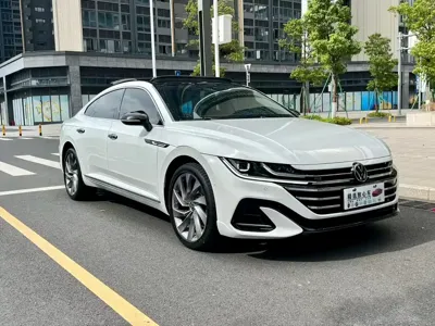 Volkswagen CC 2024, 50000 км, за 19975.21 USD