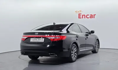 Hyundai Grandeur 2011, 97374 км, за 2730.29 USD