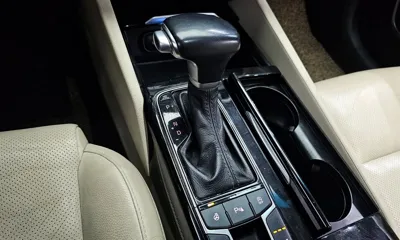 Kia K7 2017, 162279 км, за 5376.13 USD - фото 9